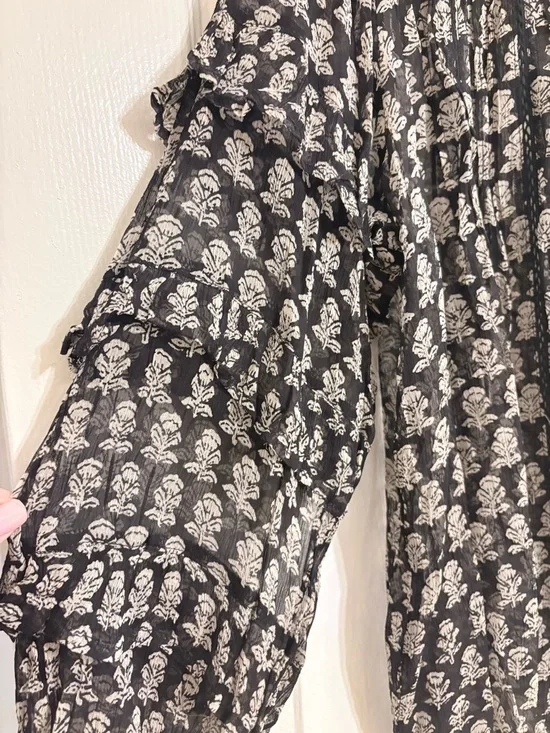 MAISON HOTEL VENICE BLOUSE YING YANG Semi Sheer Ruffle Details Small - Picture 9 of 12